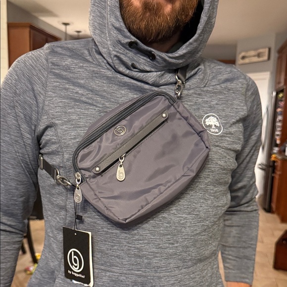 Baggallini black Small Crossbody Bag - Picture 8 of 8